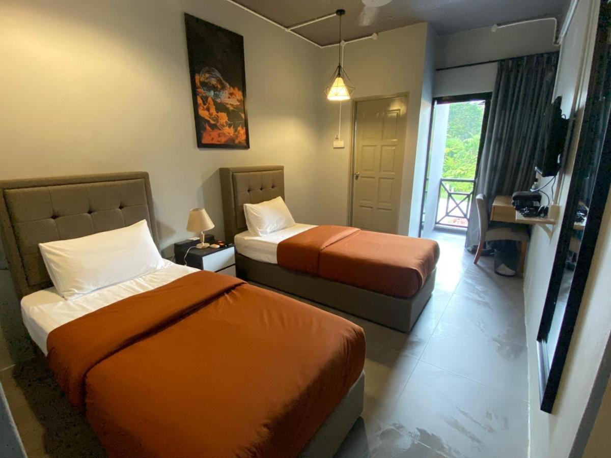 A3A Oastel Coliving Vandrarhem Tanah Rata Exteriör bild